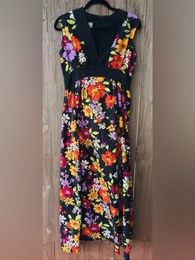 RARE 1970’s Vintage Avalon Classic Vintage Floral Dress